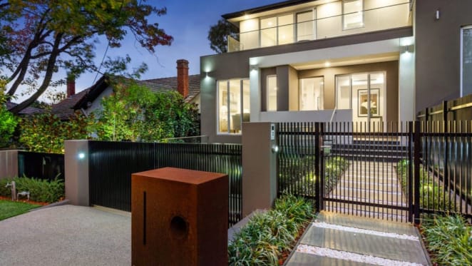Hawthorn East townhouse sale to singer Dannii Minogue