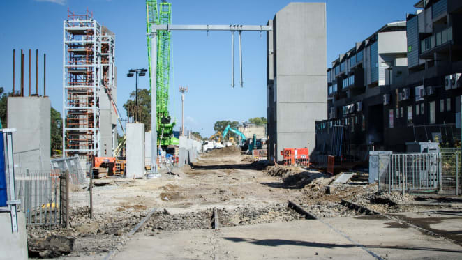 Metro Tunnel changes spark new planning amendment while level crossing removals power on