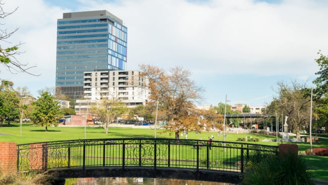 Box Hill, Victoria 3128: The complete suburb guide for buyers