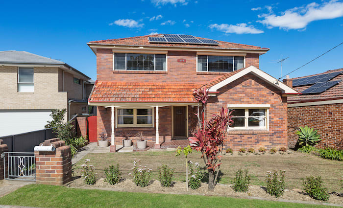 Melrose Park home goes under the hammer for the Ovarian Cancer Australia charity