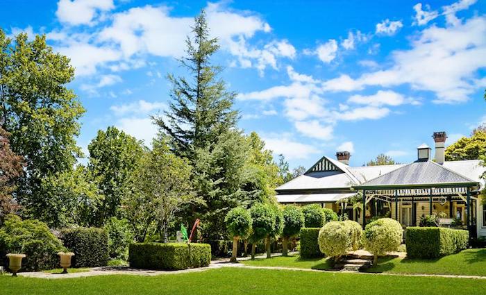 Berry Mountain trophy home, Glenworth sold