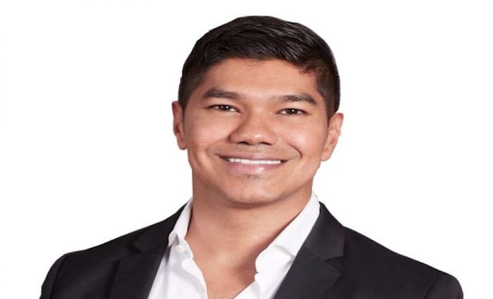 DDP Property owner Zaki Ameer donates $30,000 to help a bushfire victim rebuild their home