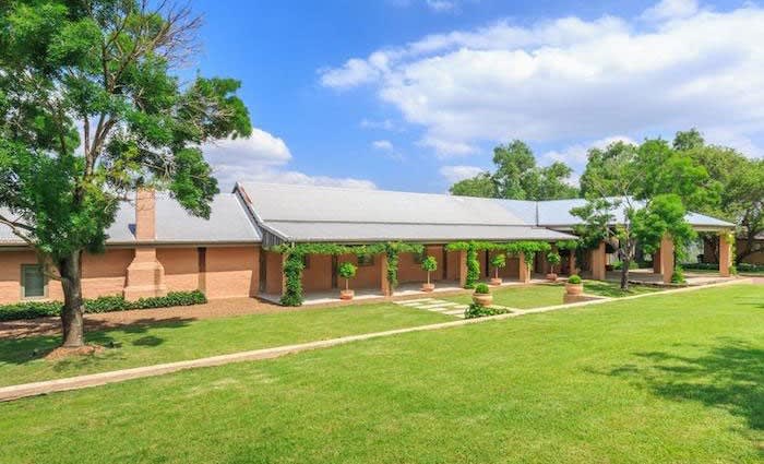 Miranda Kerr rumoured buyer of Loggerheads, Hunter Valley