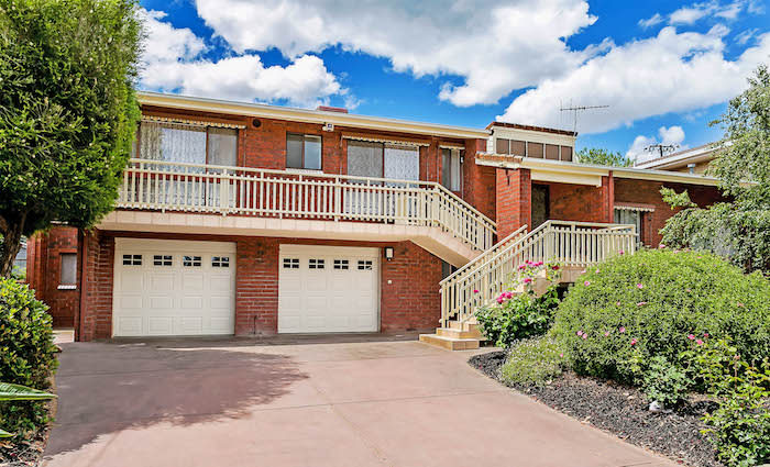 Former South Australian cricket legend's Campbelltown home hits the market