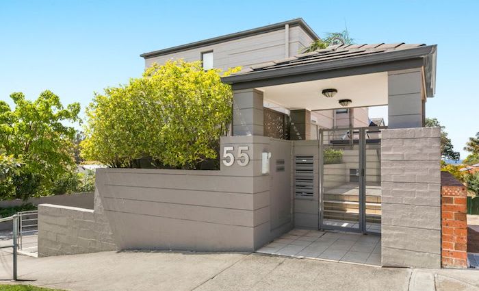 Sydney Sixers captain Moises Henriques lists Clovelly townhouse
