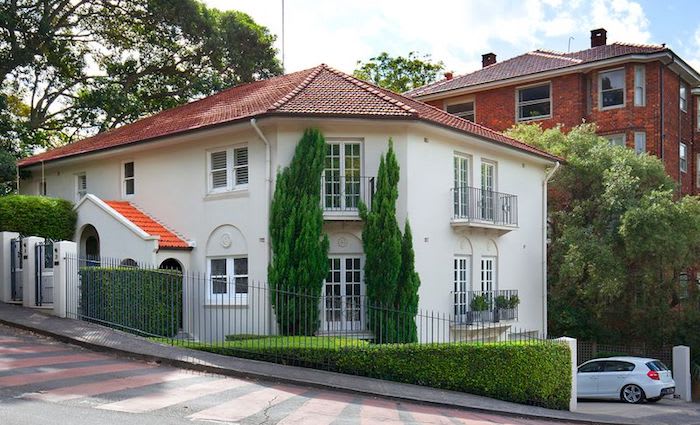 Stuart Laundy's ex-wife Rachel buys in Darling Point