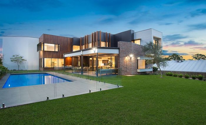 Fig Tree Pocket trophy home hits the market