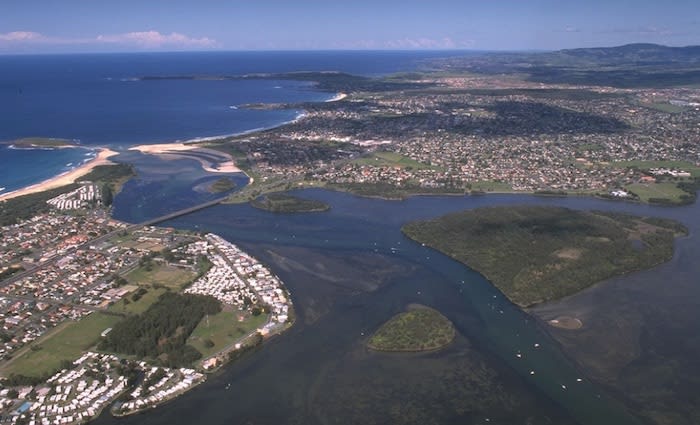 Illawara joins Sydney in declining housing market: HTW house clock