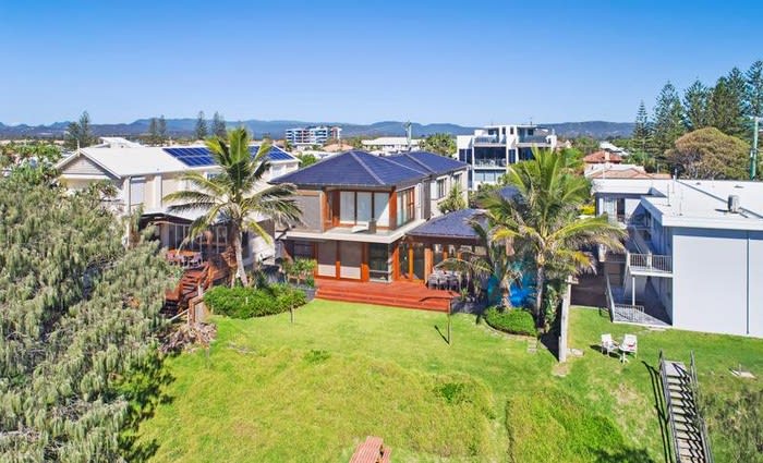 Fitness First founder Tony de Leede secures Mermaid Beach sale