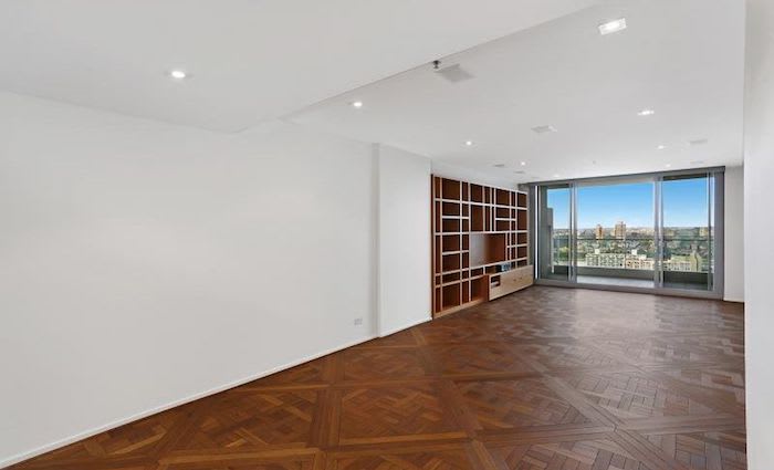 Comedian Carl Barron sells second Potts Point apartment