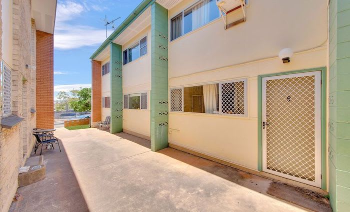 Half price South Gladstone townhouse listed by mortgagee