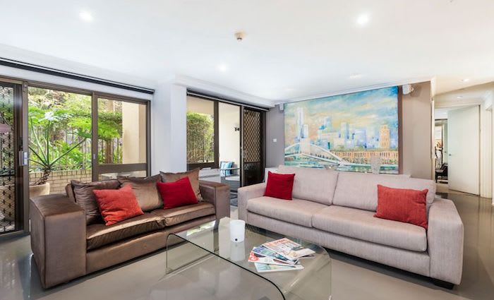 Melbourne luxury retailer Harrolds owners list Sydney apartment