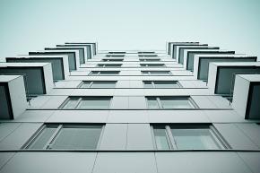 OPINION: Buying an off-the-plan apartment? 3 red flags lenders are watching out for, and you should too
