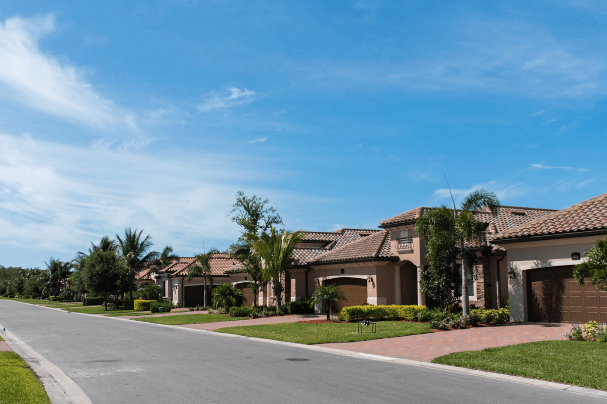 Understanding the Property Cycle When Buying Understanding the Property Cycle When Buying