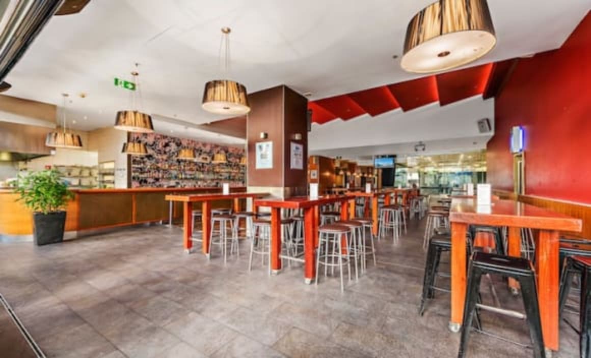 Sydney's Martin Place hotel, Verandah, sold