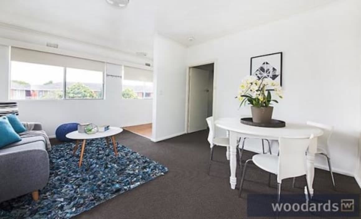 One bedroom Glen Huntly apartment sold for $260,000