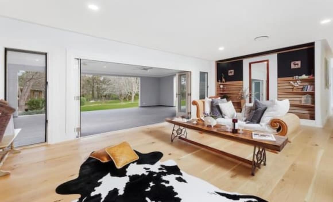 Architectually-designed Burradoo house listed for sale