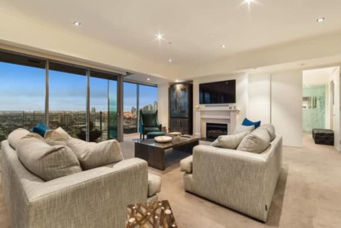 Retired Crown Resorts boss Rowen Craigie sells in Middle Park to NAB boss