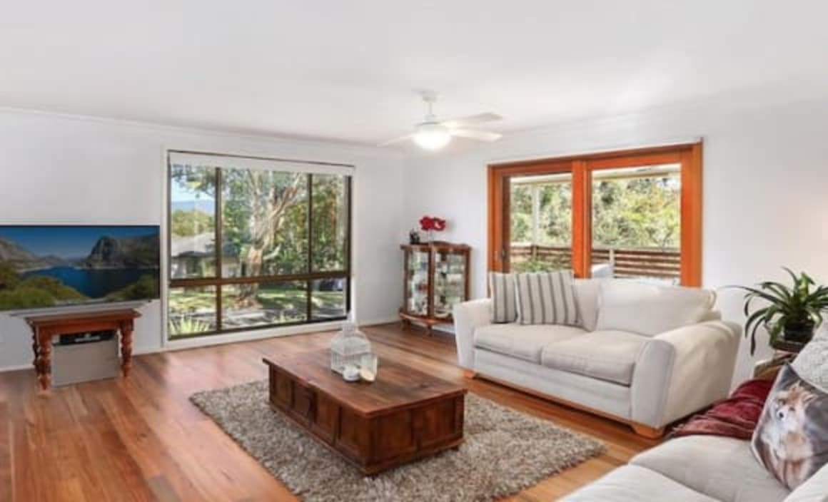 Veteran actor Jeremy Lindsay Taylor buys in Kiama