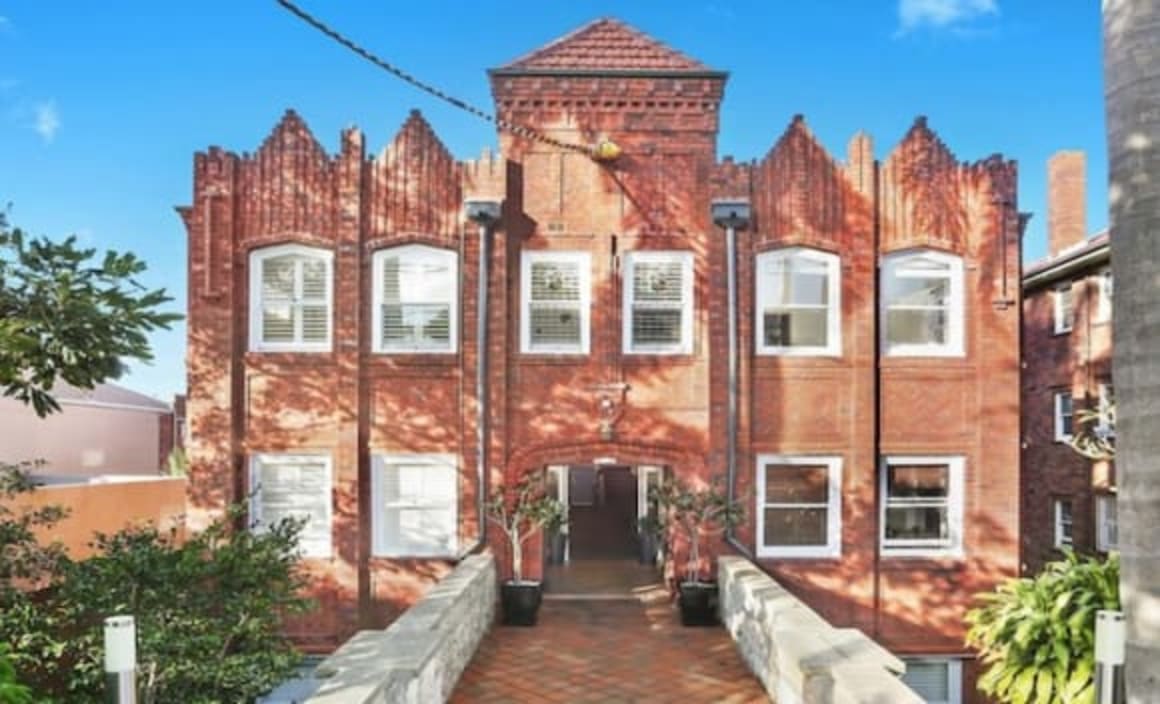 Model power couple buys Bellevue Hill unit
