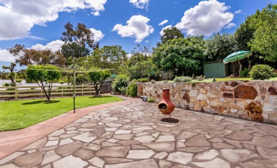 Former South Australian cricket legend's Campbelltown home hits the market 