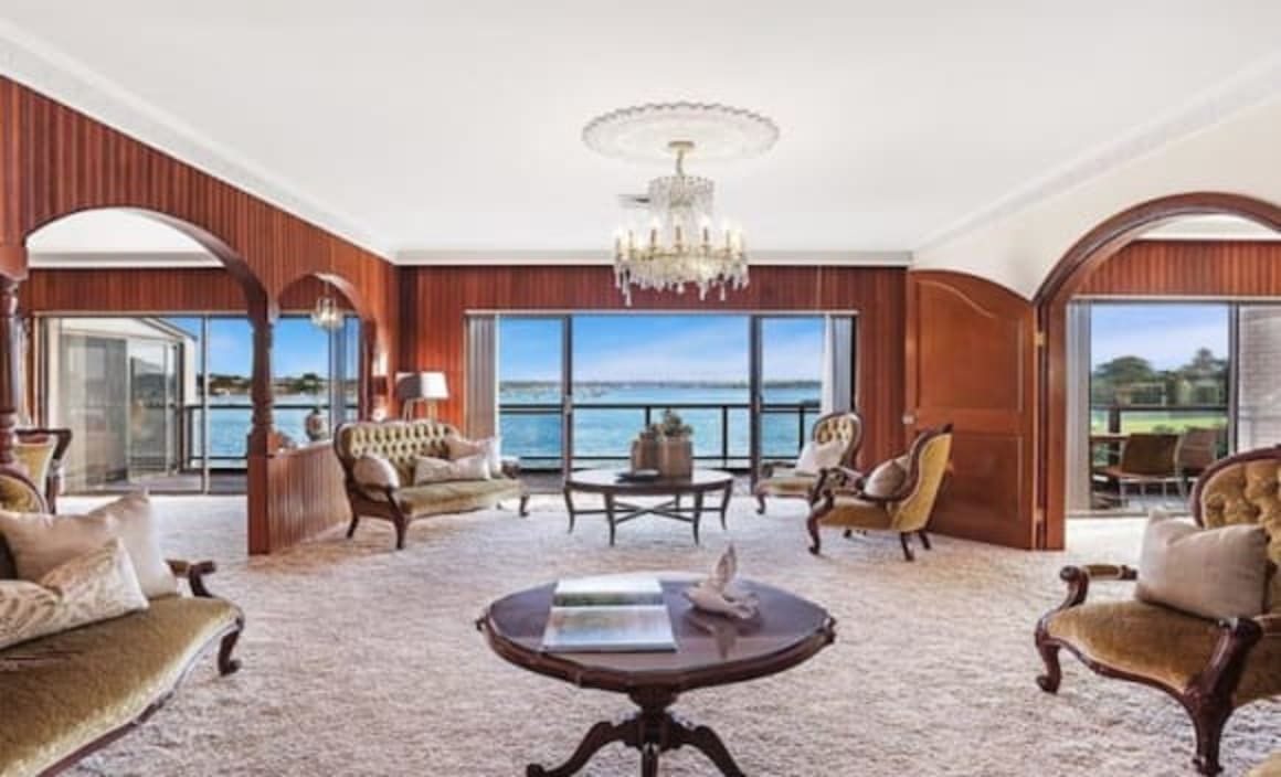 Carlton recruit Aaron Mullett secures $1.011 million after pre-auction offers for Flemington home