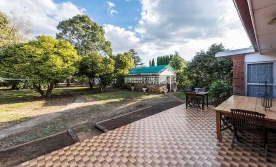 Old Bowral trophy home listed with $1.35 million hopes