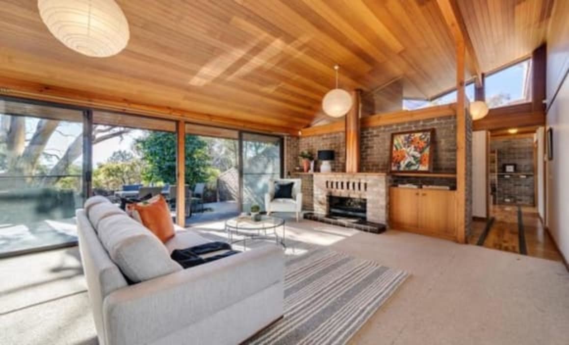 Spence four bedroom house in bushland setting sold at auction 