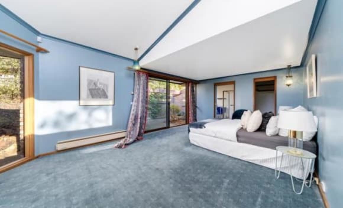 Spence four bedroom house in bushland setting sold at auction 