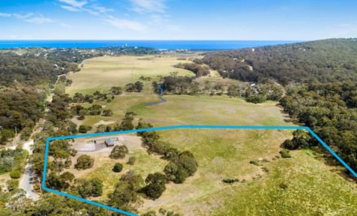 Aireys Inlet trophy home with rural views hits the market