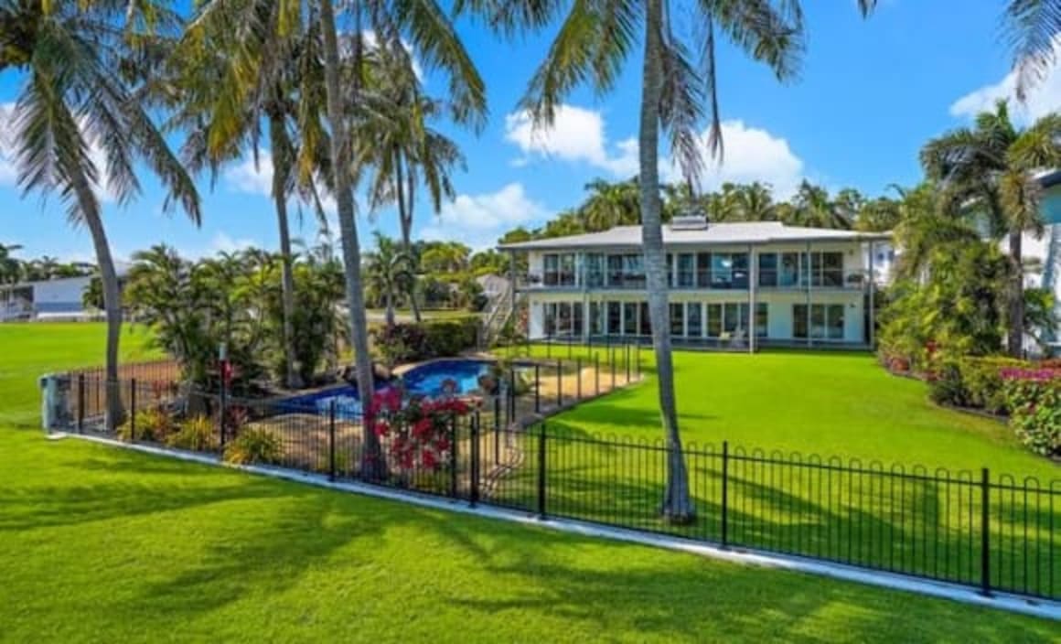 Water views or acreage - the two directions of Darwin's prestige market: HTW residential 