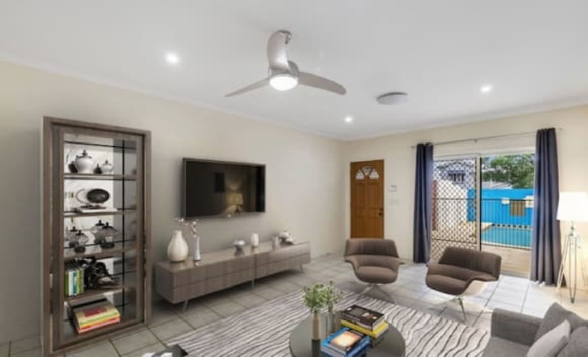 Swimmer Emily Seebohm sells Hendra investment