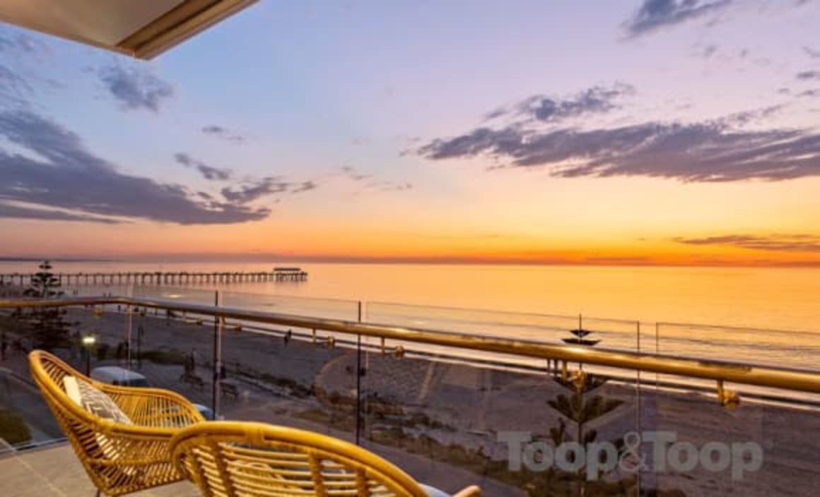 Casa Sul Mare on Adelaide's Henley Beach under offer