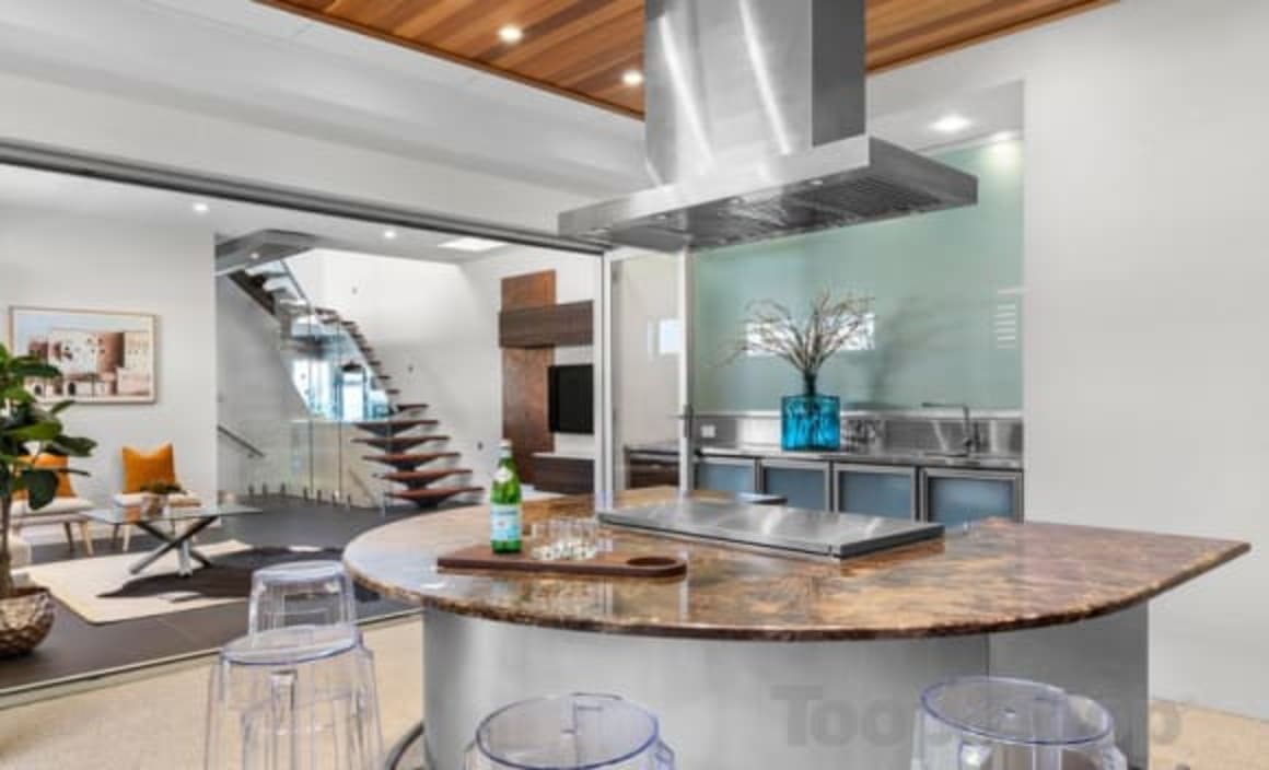 Casa Sul Mare on Adelaide's Henley Beach under offer