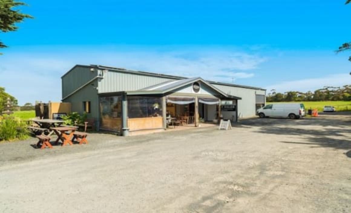 Phillip Island property with farm, butcher shop and cafe sells for $1,835,000