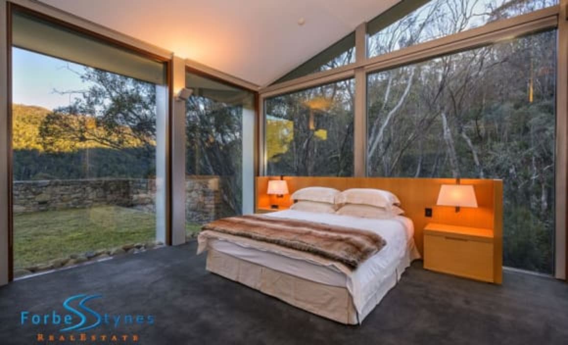 Thredbo price record set to fall with listing of ski chalet Tussock