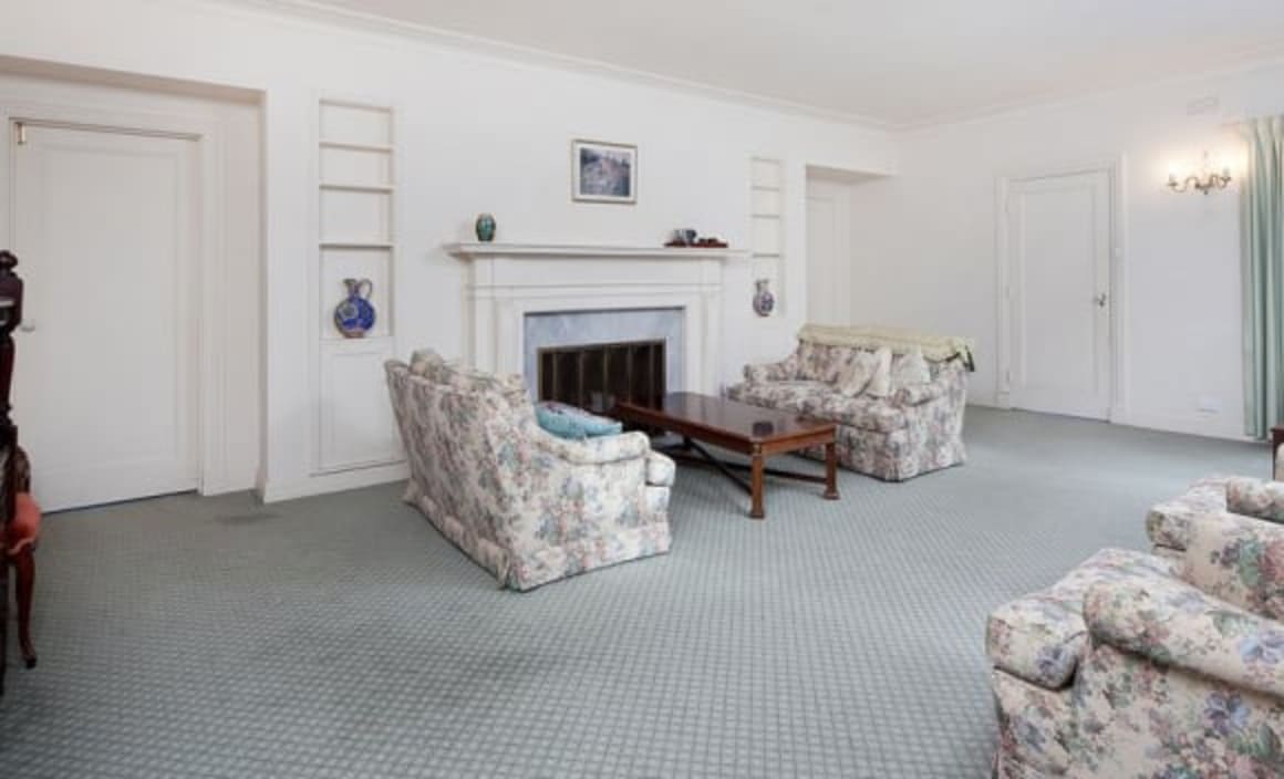 Former Victorian governor's sprawling Frankston mansion with development approval listed 