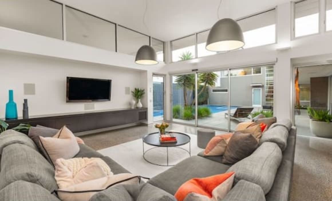 Malvern trophy home passed in at $5.6 million with no bidders