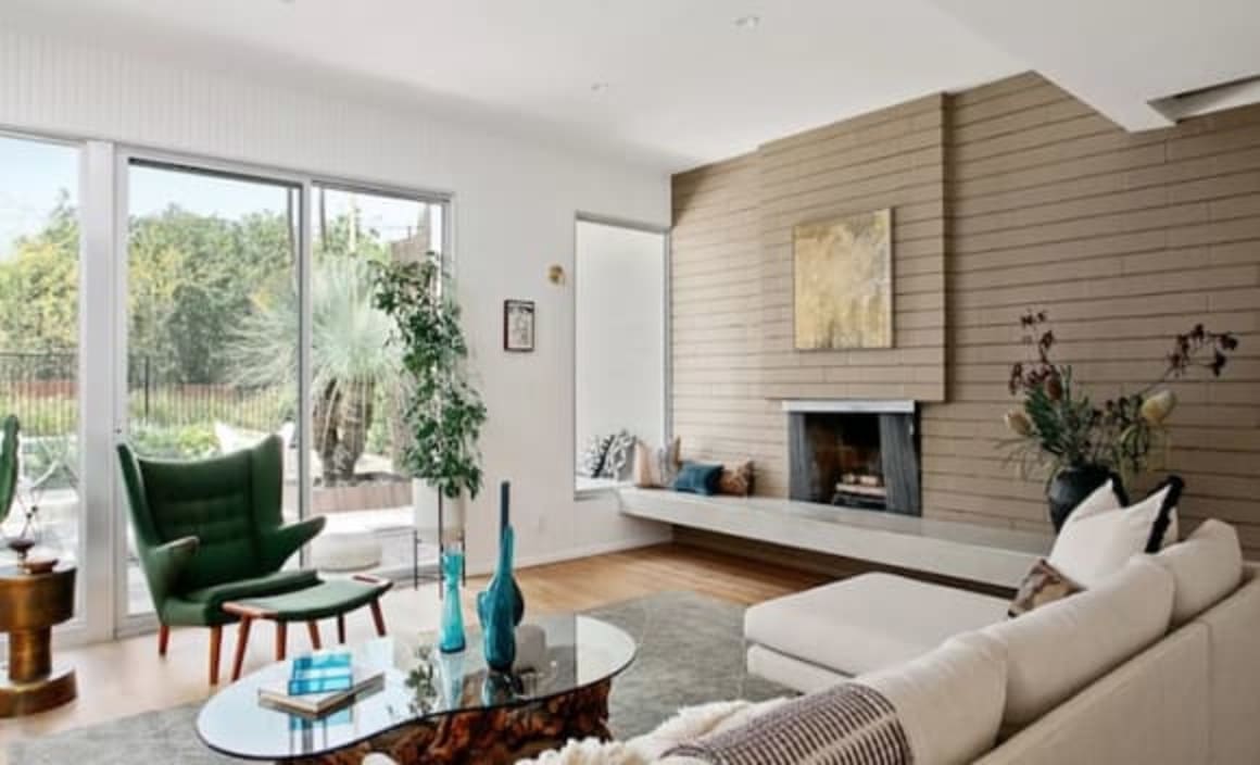 Actress Rachel Griffiths gets offer on longtime Los Angeles home