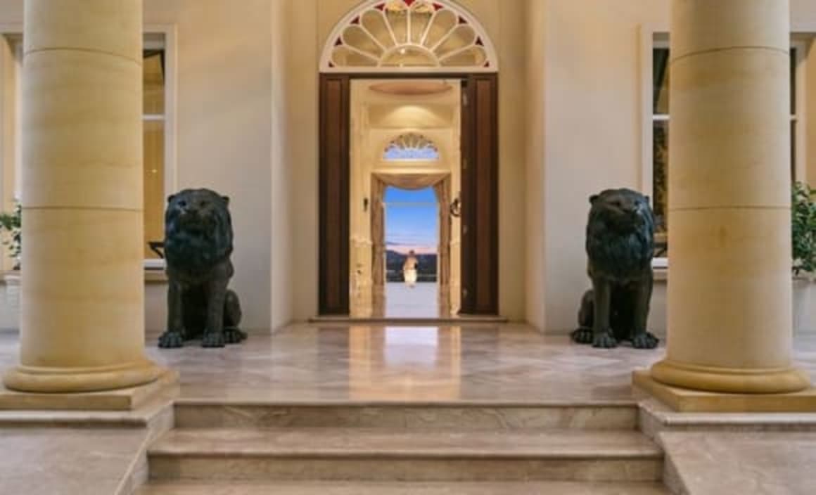 Far North Queensland trophy home relisted for sale