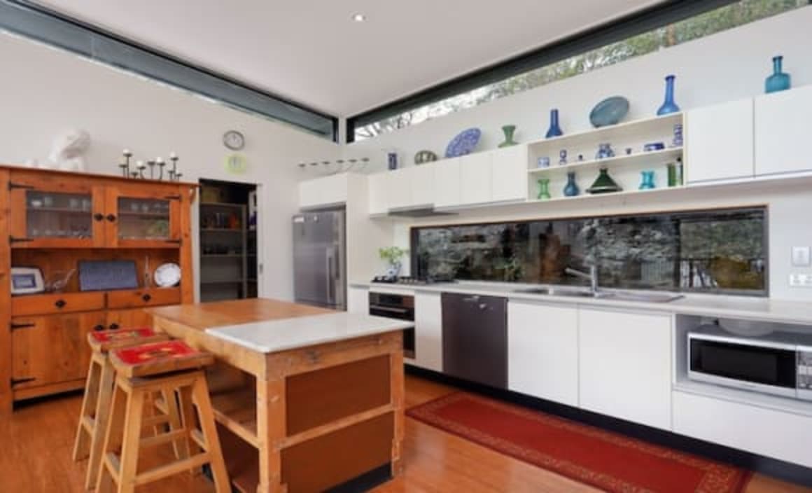 Larry Emdur buys Berowra Waters weekender