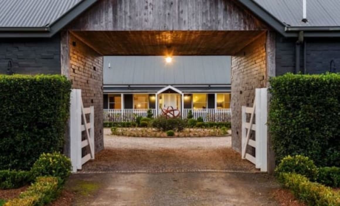 Celebrity hair stylist Joh Bailey gets quick Southern Highlands sale