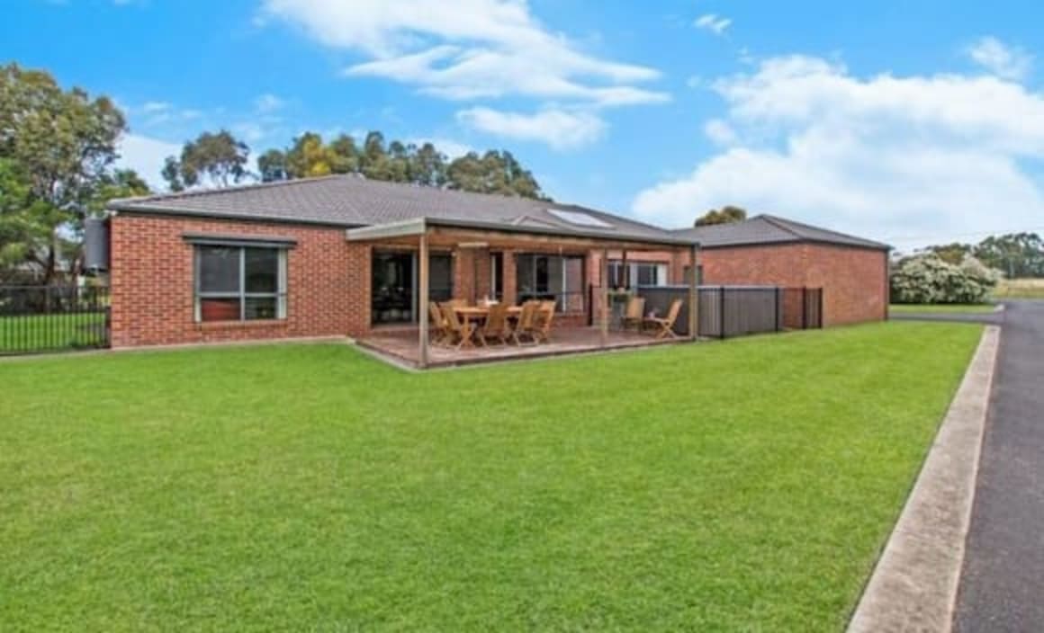 What a lazy $700,000 can buy in Warrnambool: HTW residential 