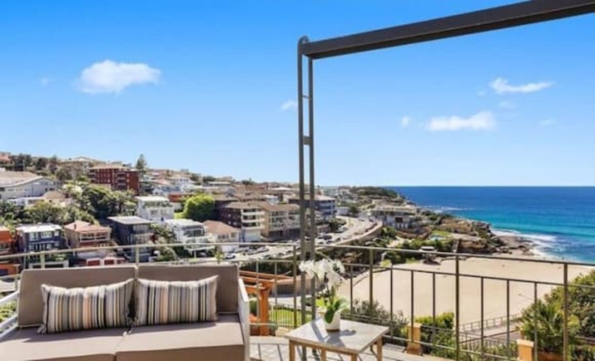 YouTuber and gamer Elliott Watkins spends $9.1 million in Tamarama