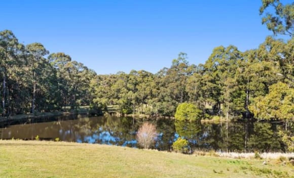 Lyonville trophy home on 6.5 ha bushland listed