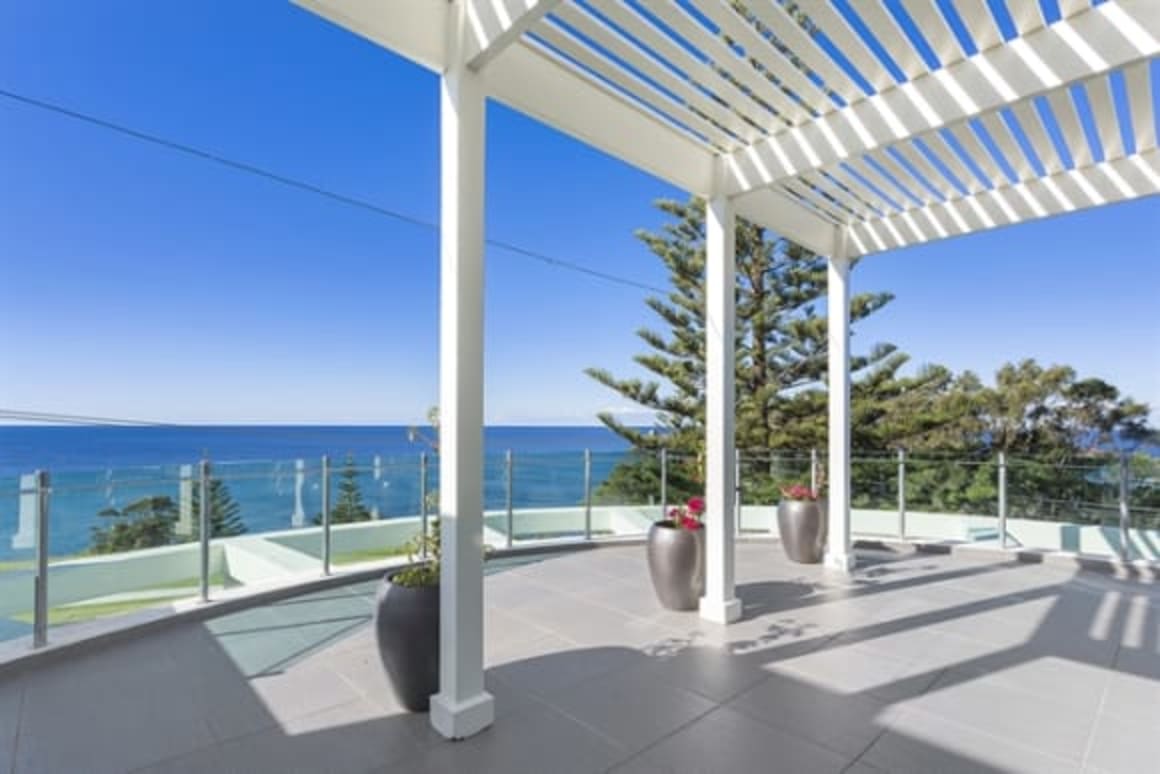 Neville Burrows lists Vue Magnifique in Kiama