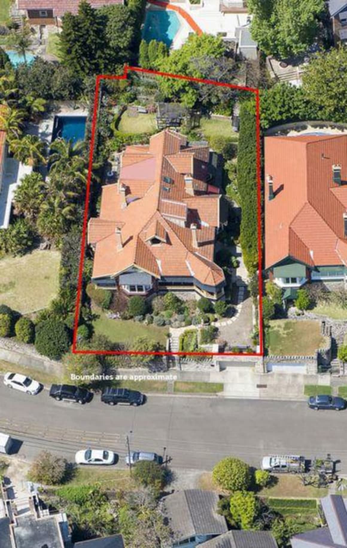 Macquarie Bank boss Nick Moore lists his Mosman merchants' mansion
