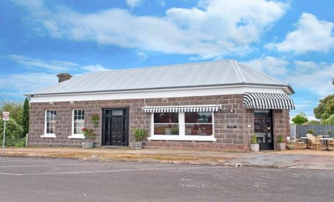 Historic Cobb and Co rural Victoria house listed