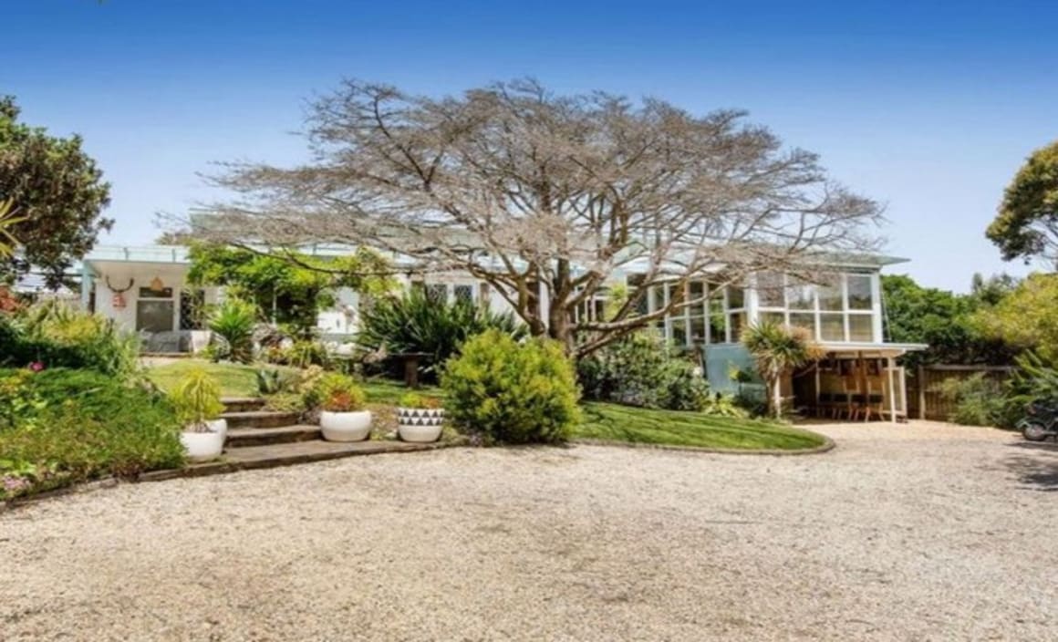 Modernist Mornington Peninsula beach house sold for $1.47 million