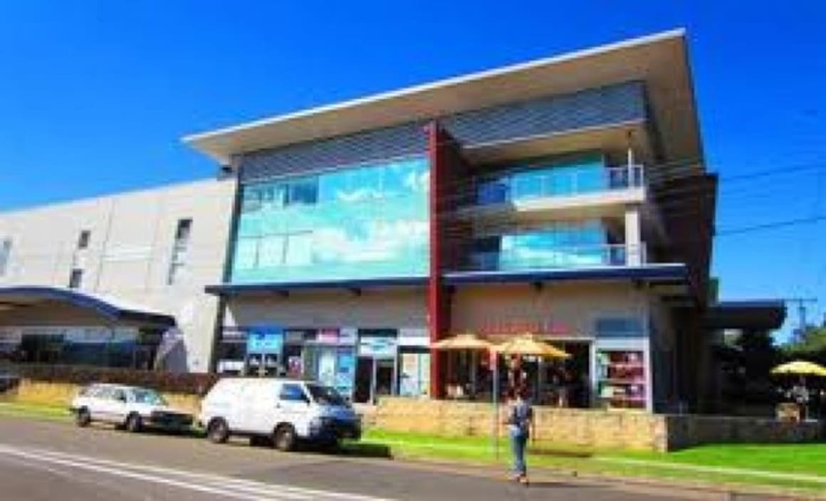 Dual income property in Sydney’s Brookvale listed at $652,000